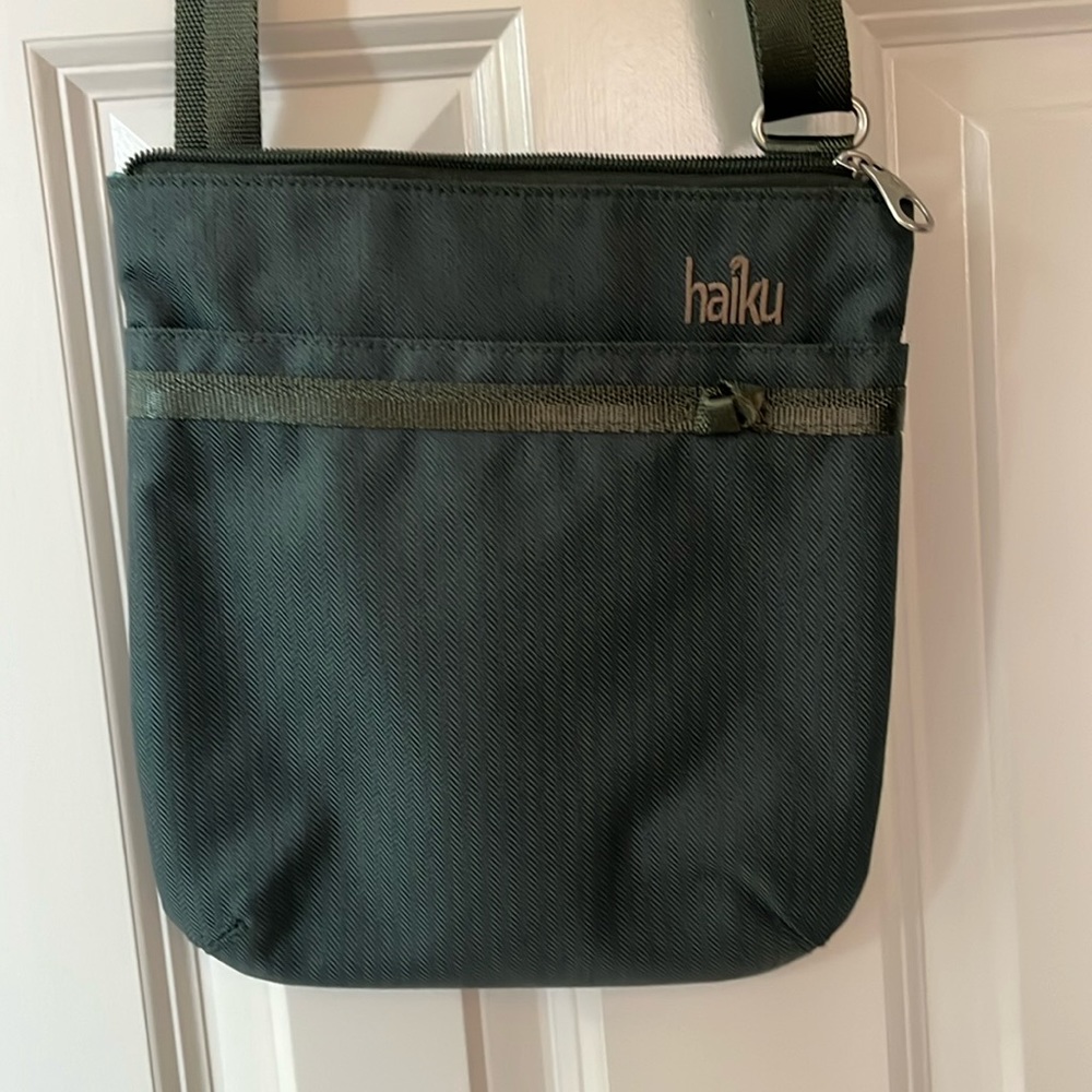 Haiku revel women’s crossbody bag